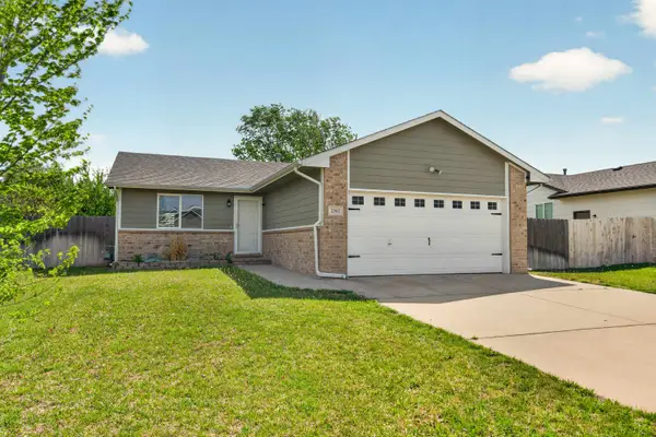 2302 S Rogers Ln, Wichita, KS 67235