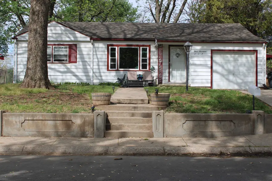 317 Stearns, Haysville, KS 67060 - #3