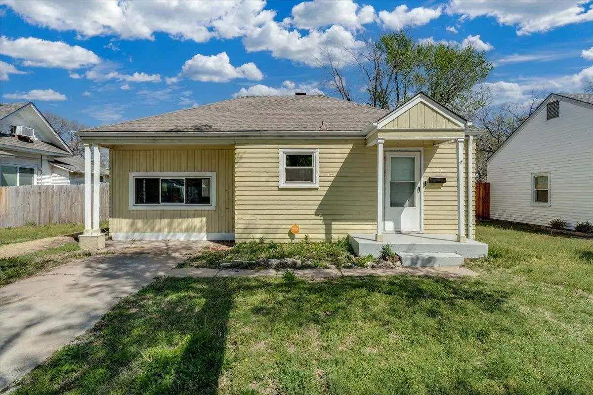 1126 S Lulu Ave, Wichita, KS 67211 - #1