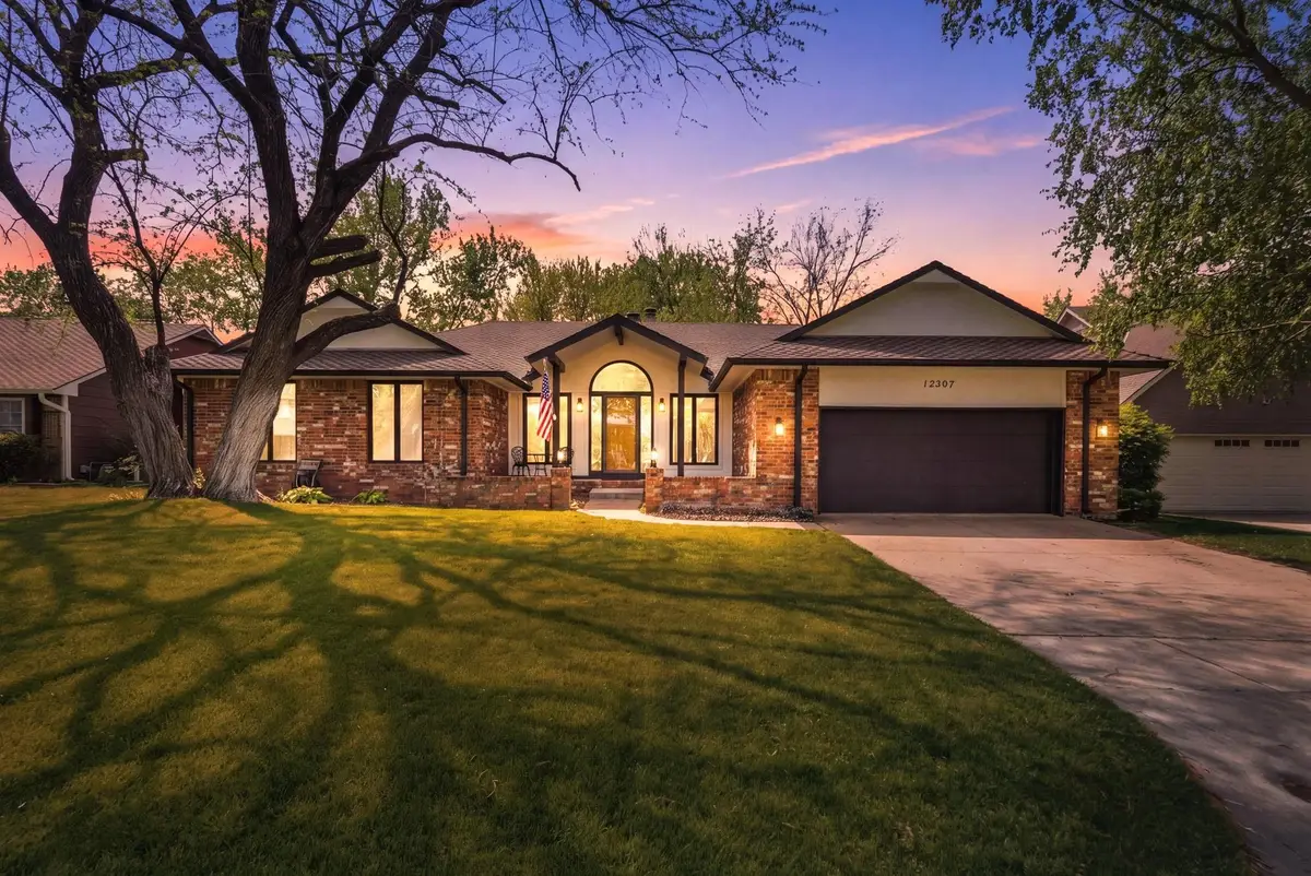 12207 W Briarwood Cir, Wichita, KS 67235 - #1