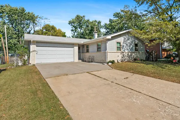 1908 E Evanston St, Park City, KS 67219