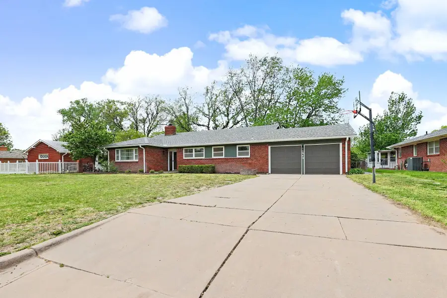 1649 N Womer Dr, Wichita, KS 67203 - #3