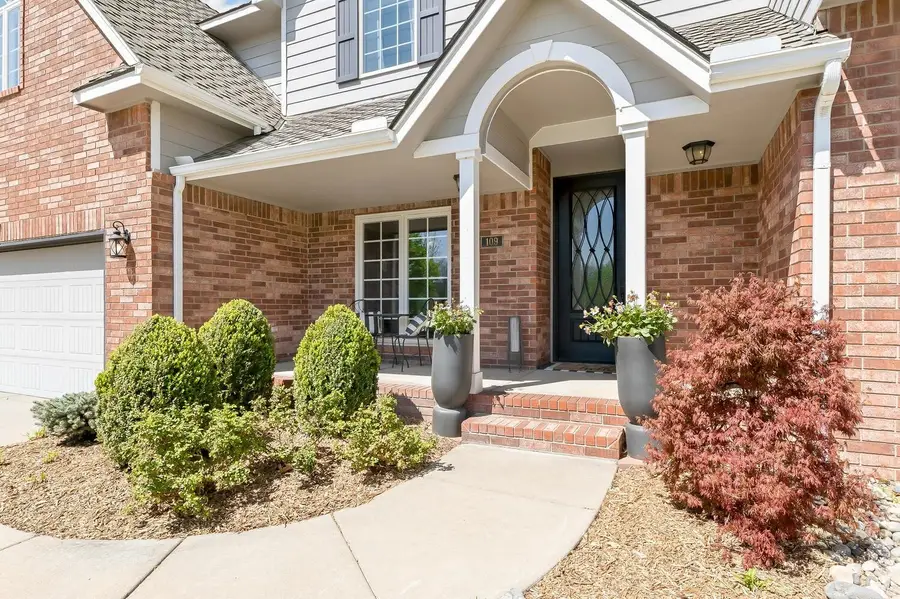 109 N Chelmsford Ct, Wichita, KS 67230 - #2