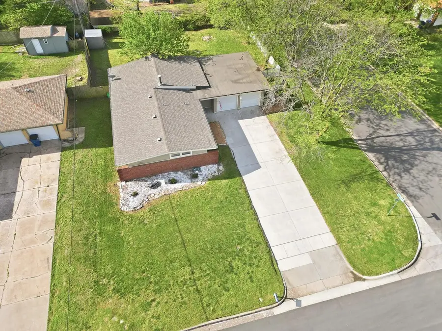 5701 Memphis St, Bel Aire, KS 67220 - #3