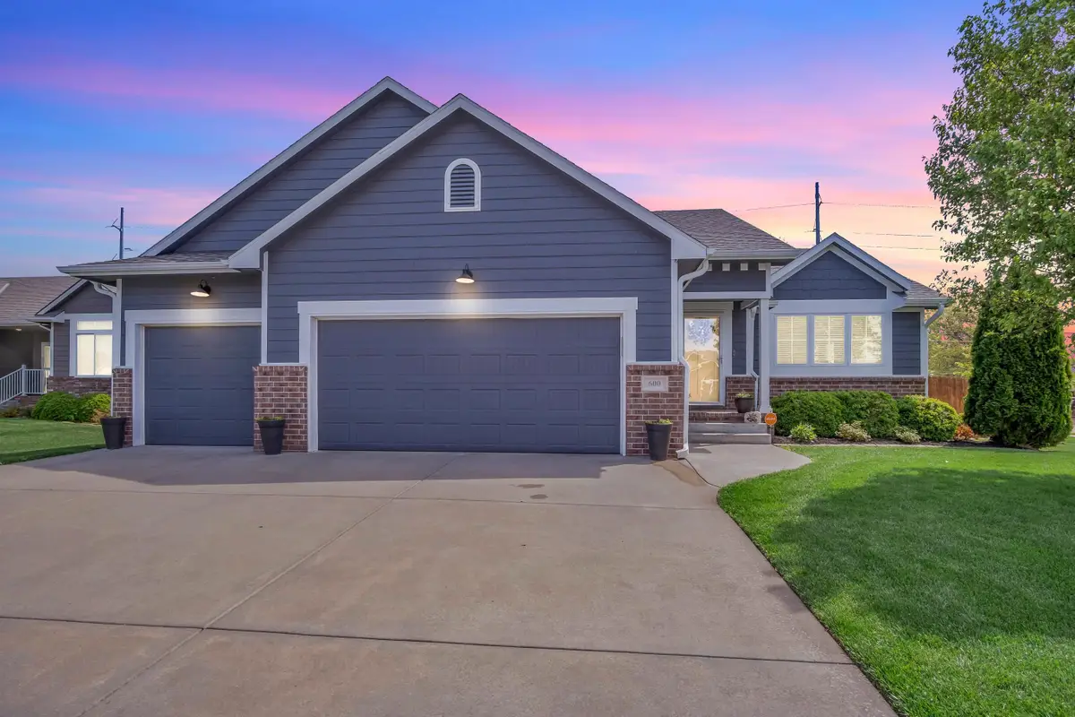 600 Goldspike Ct, Newton, KS 67114 - #1