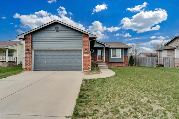 5015 N Peregrine St, Wichita, KS 67219