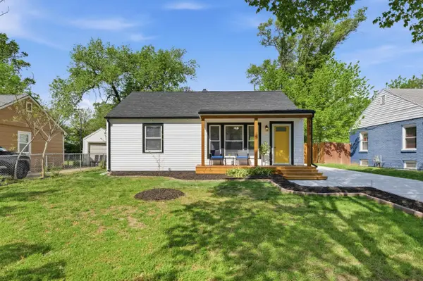 1433 N Fountain St, Wichita, KS 67208