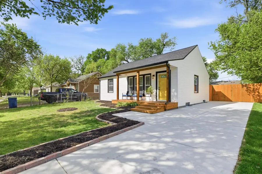 1433 N Fountain St, Wichita, KS 67208 - #3