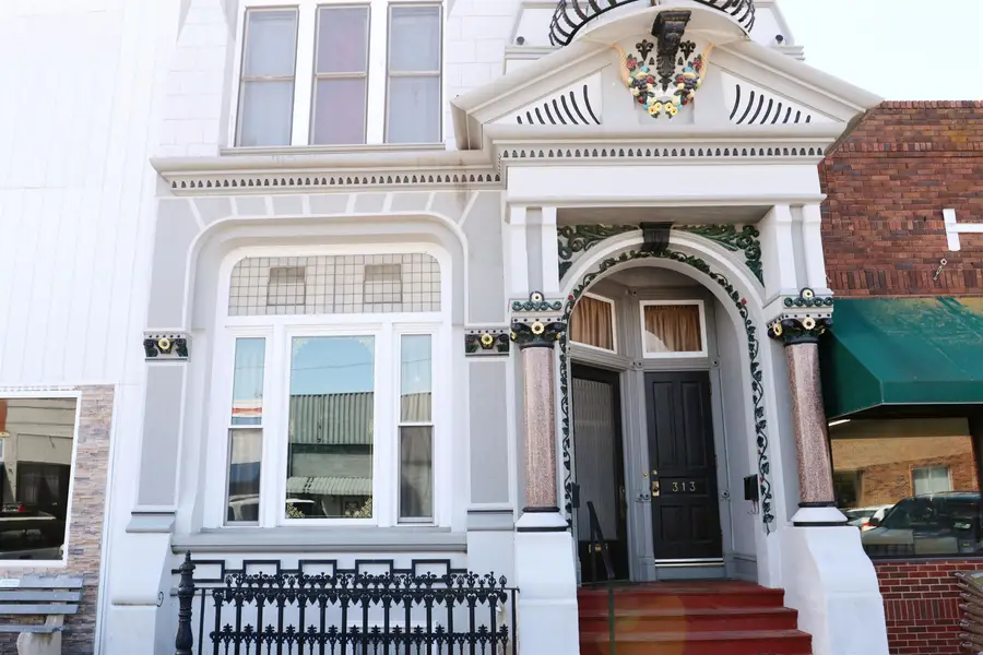 313 W Second St, Minneapolis, KS 67467 - #3