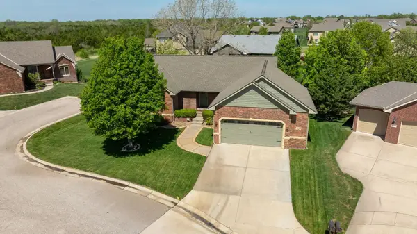 329 S Grand Mere Ct, Wichita, KS 67230