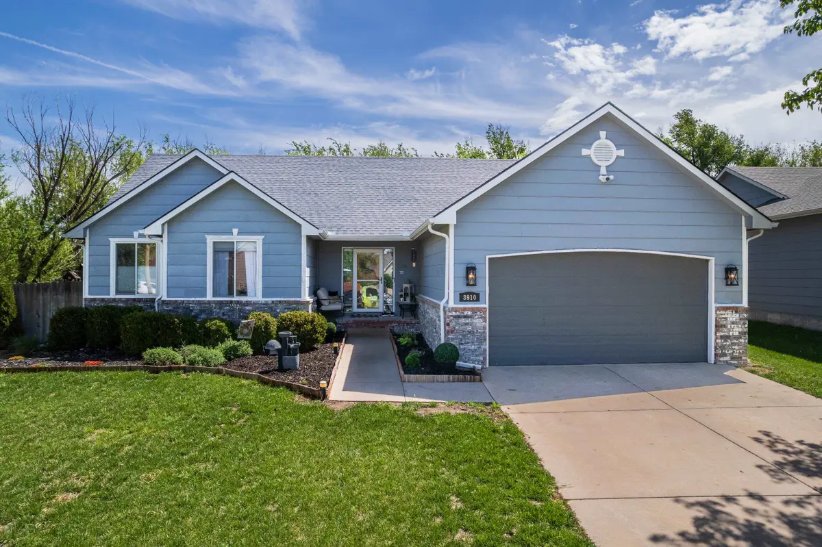 8910 W Ryan Cir, Wichita, KS 67205 - #1
