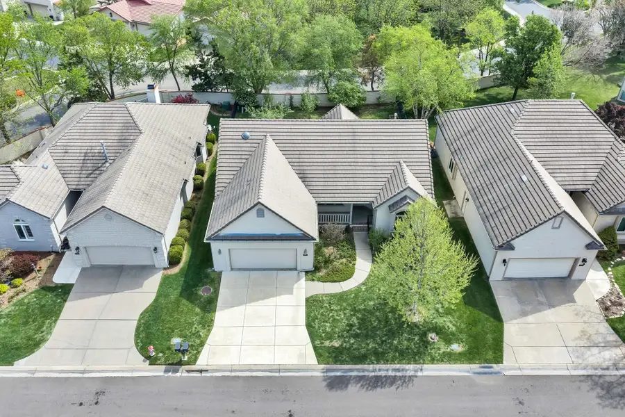 722 N Crest Ridge Ct, Wichita, KS 67230 - #2