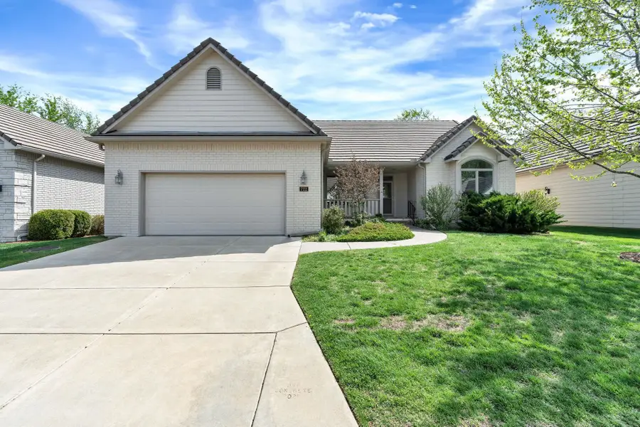 722 N Crest Ridge Ct, Wichita, KS 67230 - #3