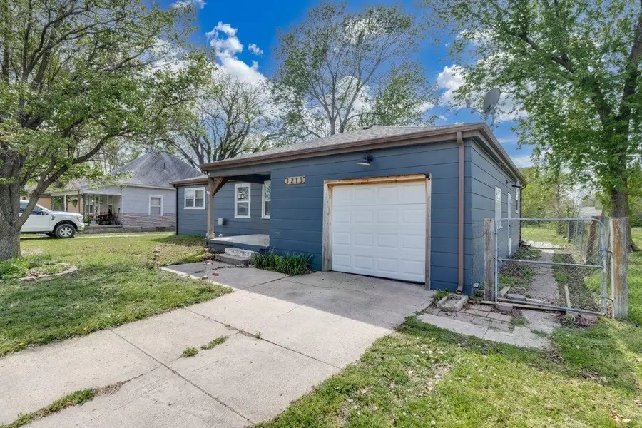1215 N Logan St, Newton, KS 67114-2343 - #3