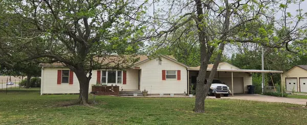 2345 S Crest St, Wichita, KS 67207