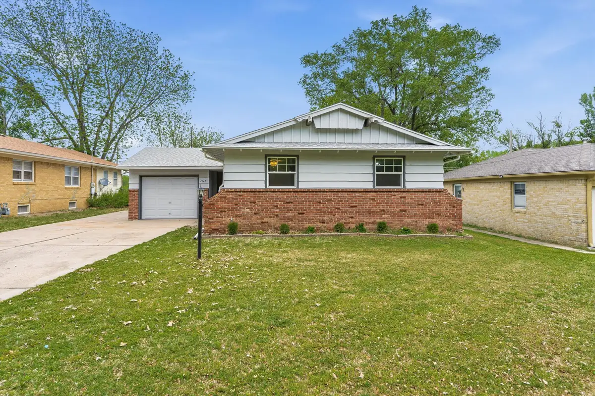 1714 S Mission Rd, Wichita, KS 67207 - #1