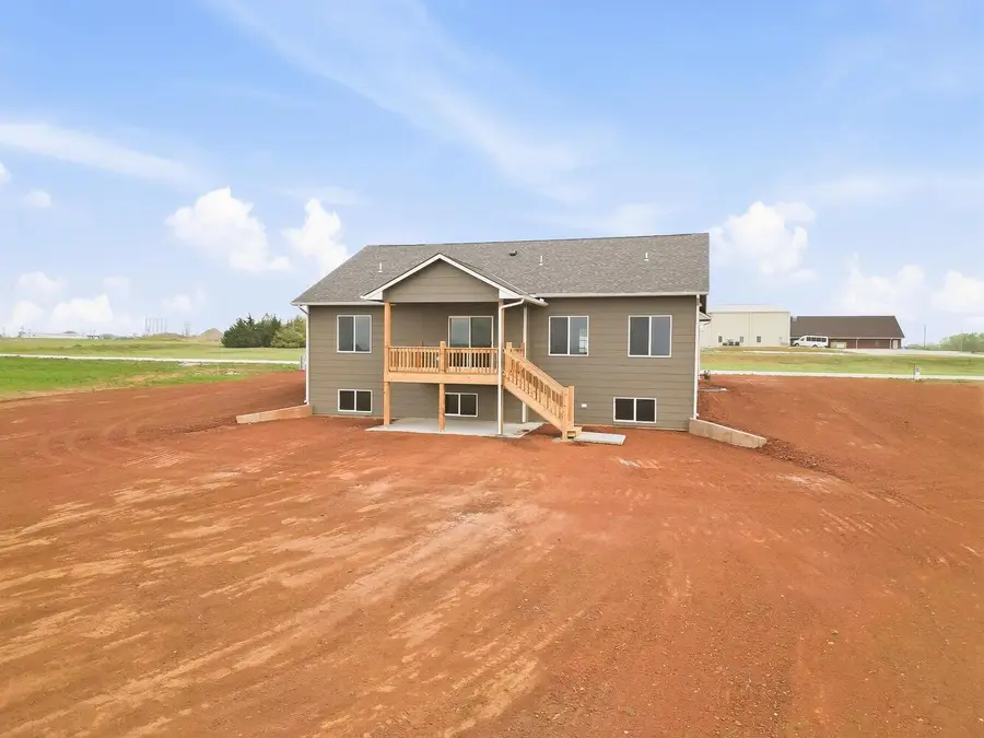 940 N West Ave, Anthony, KS 67003 - #2