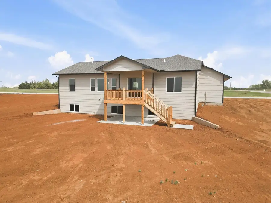 930 N West Ave, Anthony, KS 67003 - #2