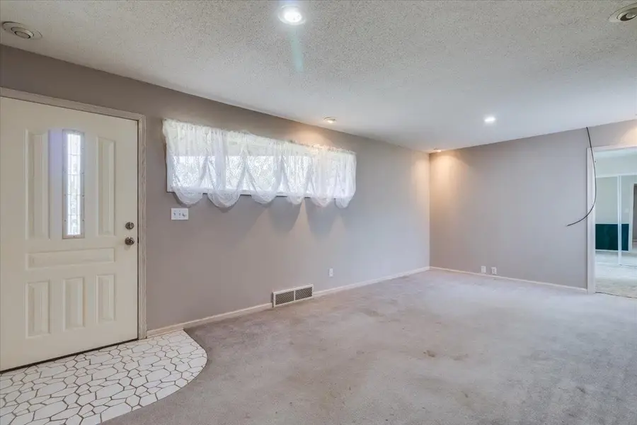 3326 S Handley St, Wichita, KS 67217 - #2