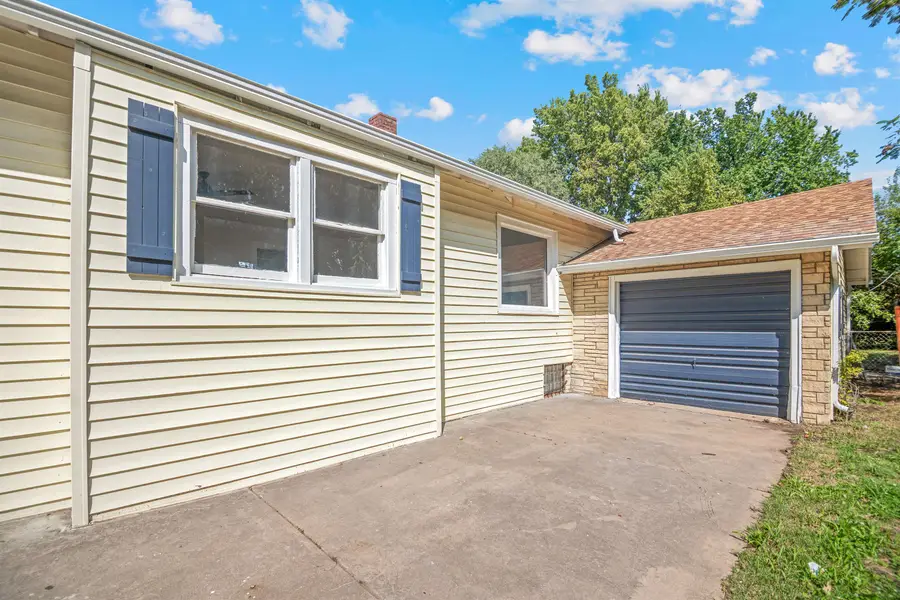 1344 N Kansas Ave, Wichita, KS 67214 - #2