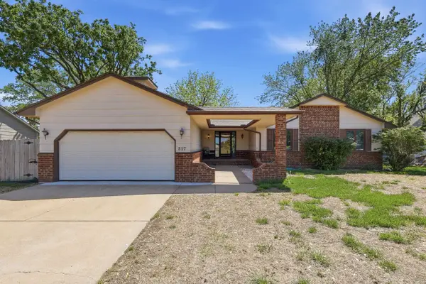 217 W Douglas Ave, Andover, KS 67002