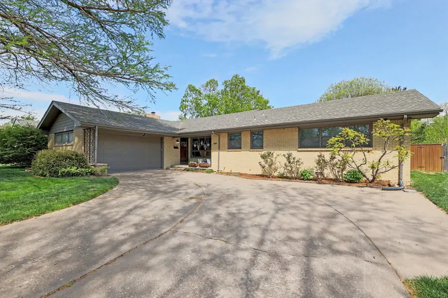 6512 E Murdock Ave, Wichita, KS 67206 - #2