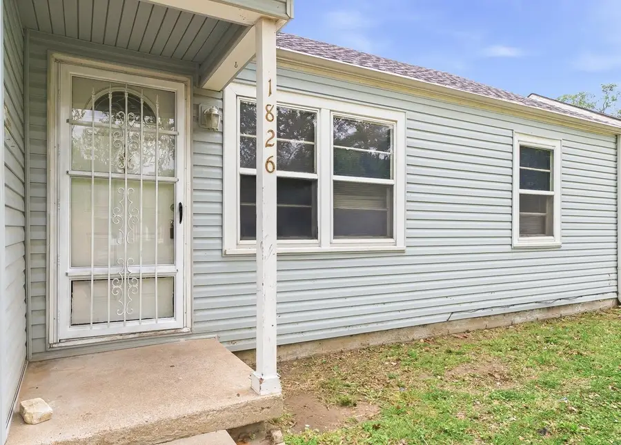 1826 N Piatt Ave, Wichita, KS 67214 - #2