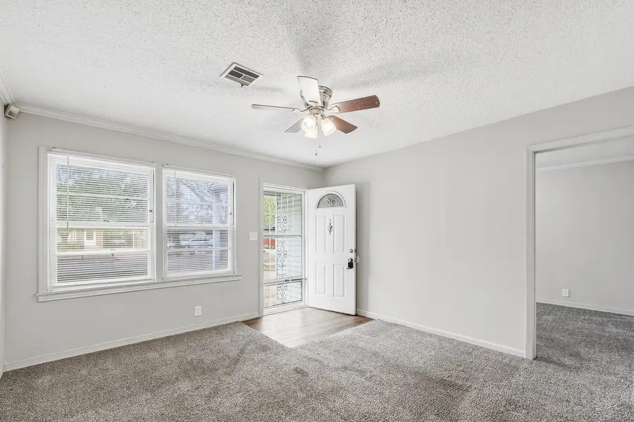 1826 N Piatt Ave, Wichita, KS 67214 - #3