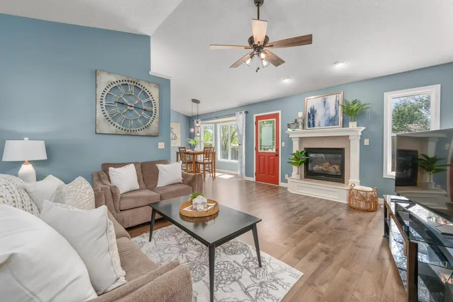 809 Country Lane, Newton, KS 67114 - #3