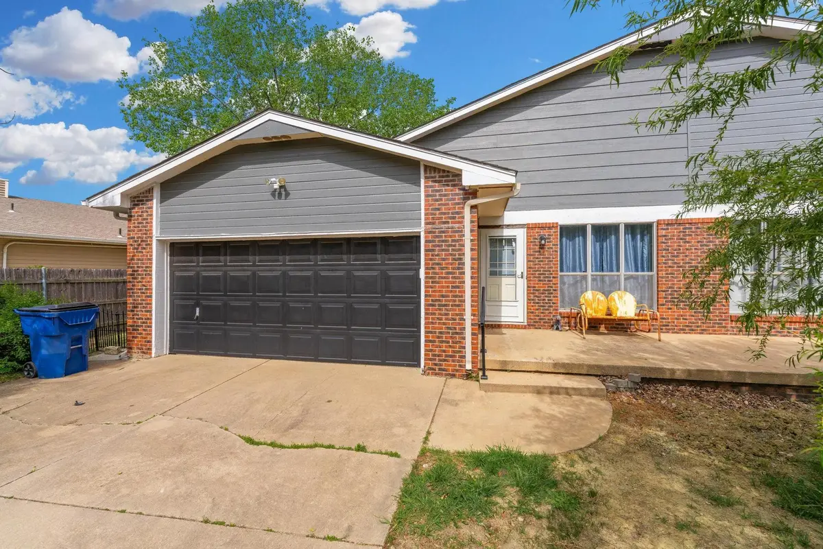 1806 S Longford Ct, Wichita, KS 67207 - #1