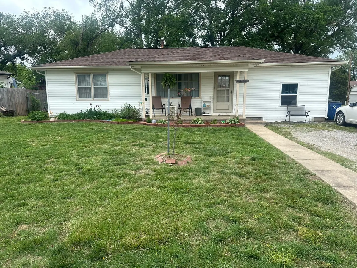 145 N Ohio, Benton, KS 67017 - #1