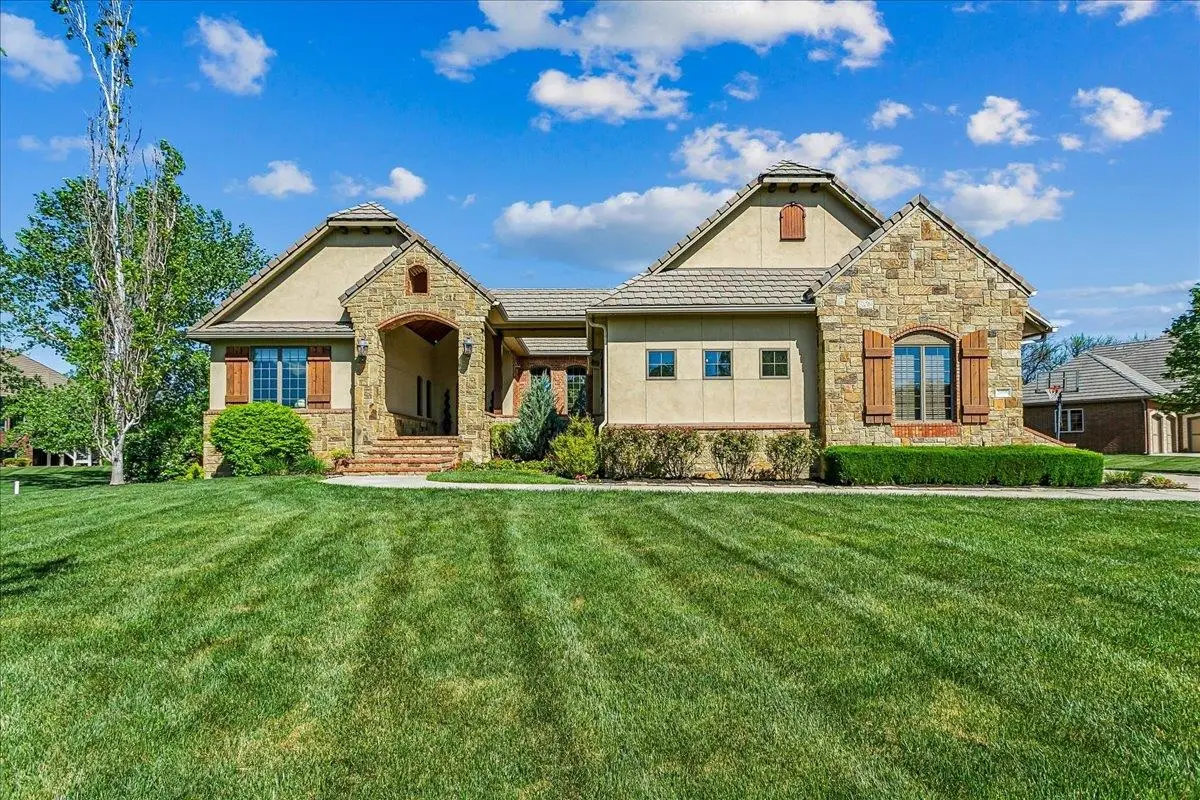 2018 N Crooked Pine St, Wichita, KS 67230 - #1