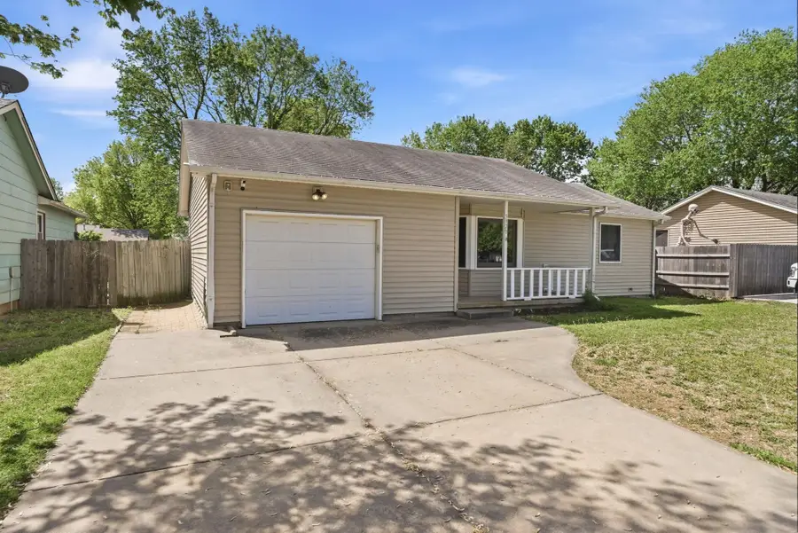 5929 W York St, Wichita, KS 67215 - #2