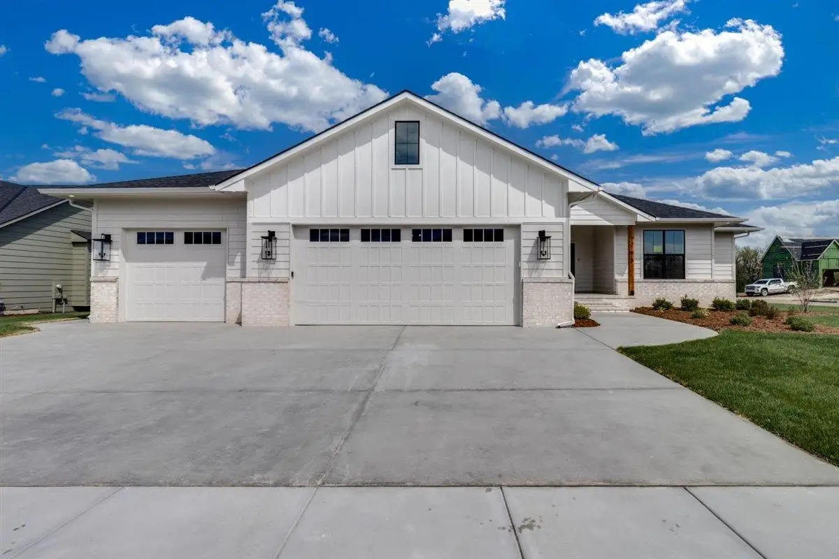 265 N Ciderbluff Ct., Goddard, KS 67052 - #1