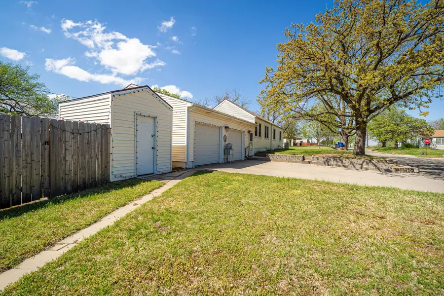 234 E 11th St., Concordia, KS 66901 - #3