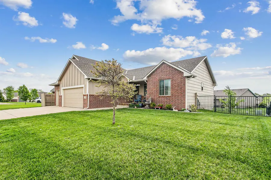 3312 N Emerson St, Derby, KS 67037 - #2