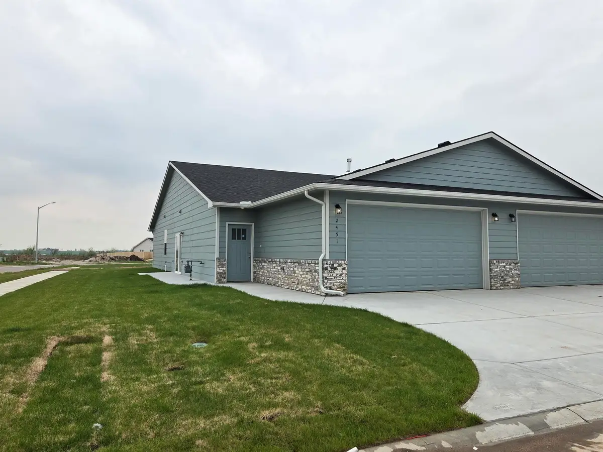 2449 S Wheatland Ct, Wichita, KS 67235 - #1