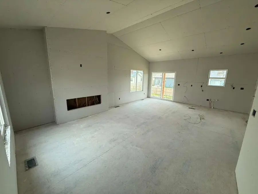 5043 N Toben Dr, Bel Aire, KS 67226 - #3