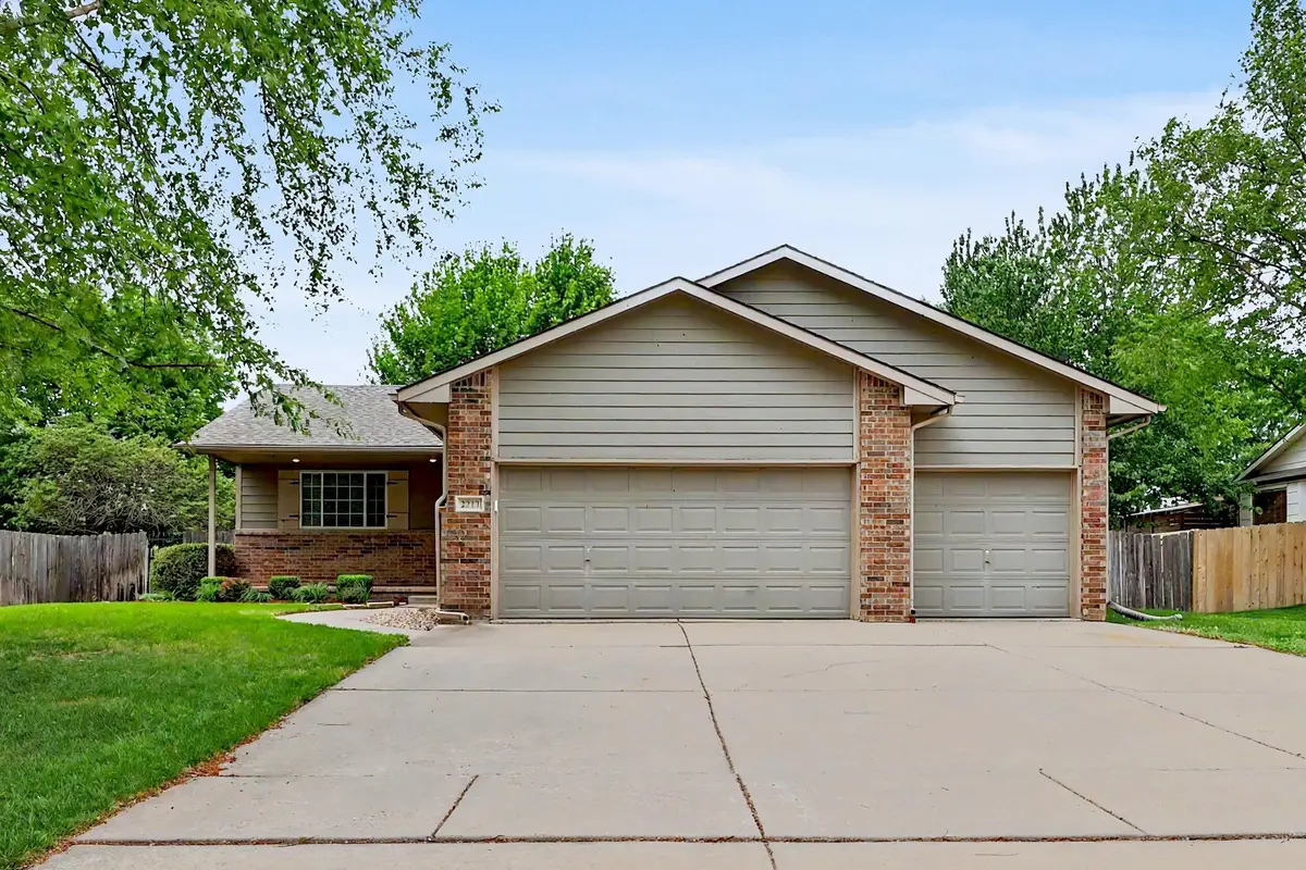 2717 N Parkridge St, Wichita, KS 67205 - #1