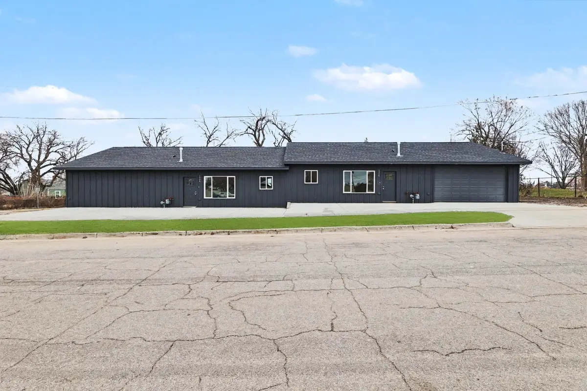 1904 N Lorraine Ave, Wichita, KS 67214 - #1