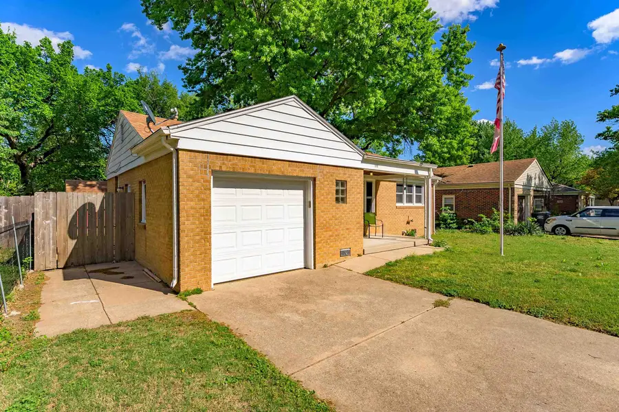 1640 S Lexington Rd, Wichita, KS 67218 - #2