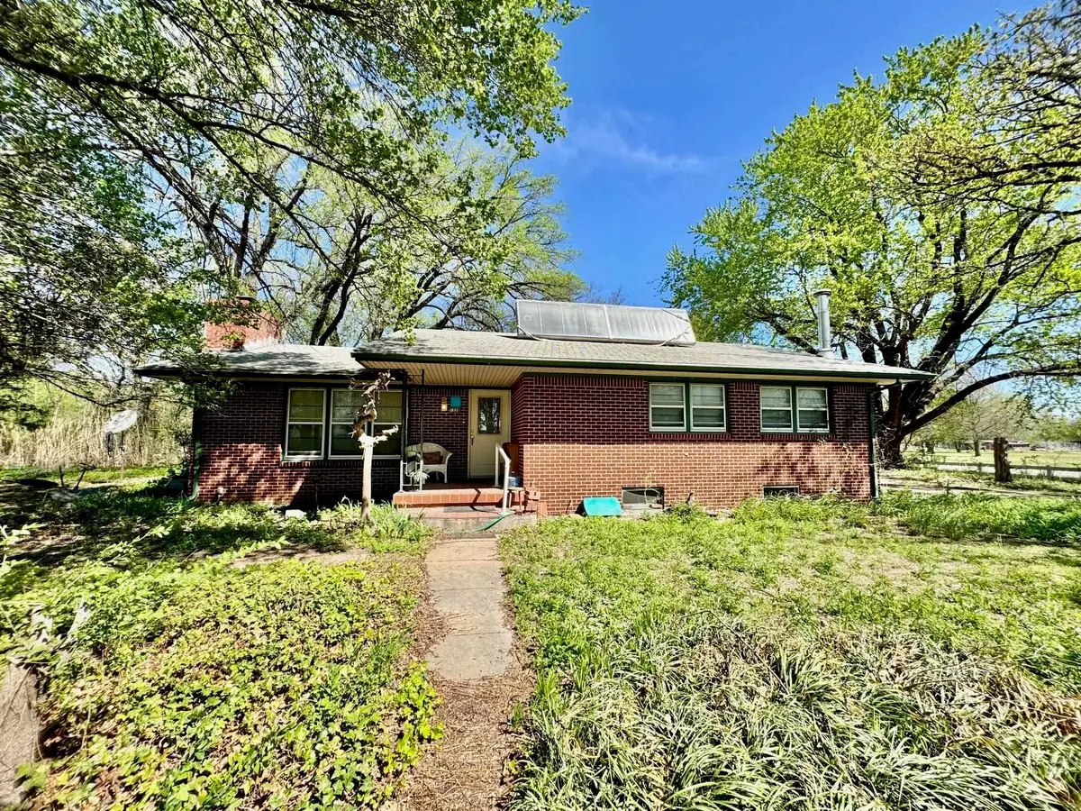 1338 E 90th Ave N, Belle Plaine, KS 67013 - #1