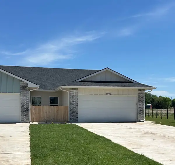 2002 N Melody Ln, Goddard, KS 67052