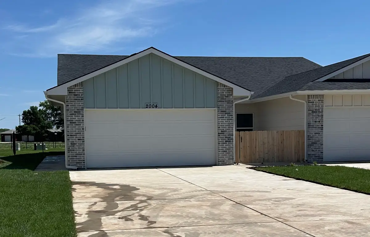 2004 N Melody Ln, Goddard, KS 67052 - #1