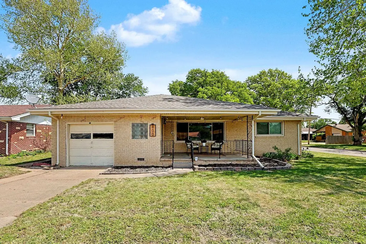 800 N Friend St, Belle Plaine, KS 67013 - #1