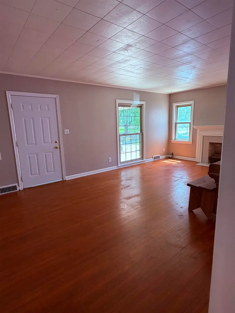 1437 N Jeanette, Wichita, KS 67203 - #3