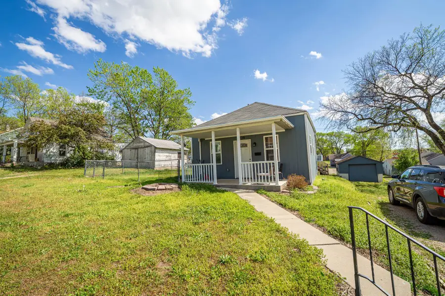 220 E 12th St., Concordia, KS 66901 - #2