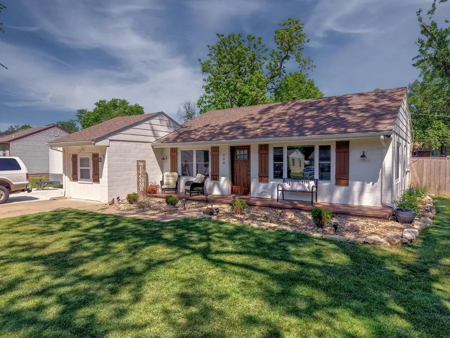 238 E Radio Ln, Arkansas City, KS 67005 - #3
