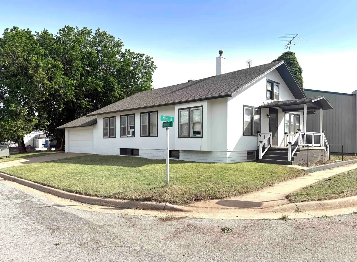 142 W Ave B, Attica, KS 67009 - #1
