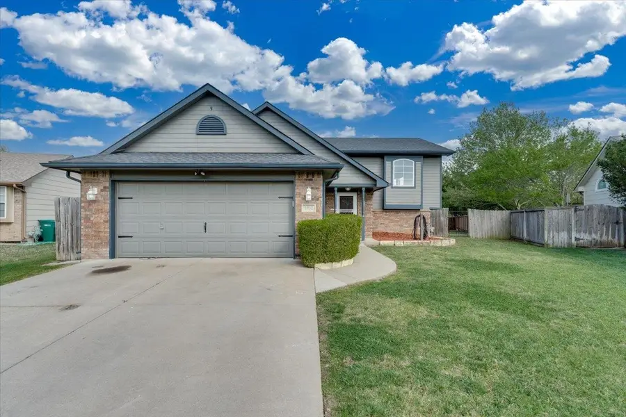 1932 S Leeanne Lane, Wichita, KS 67207 - #2